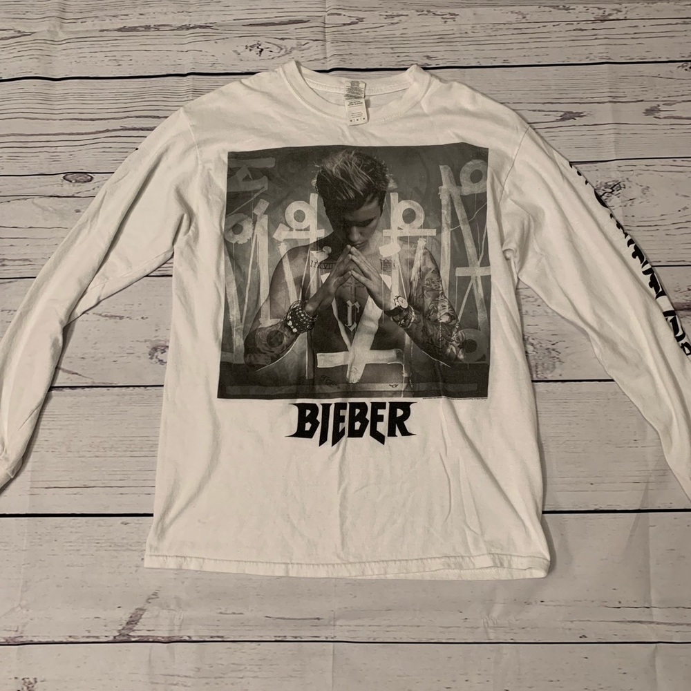 Justin Bieber world tour shirt